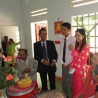 Quyên Đông